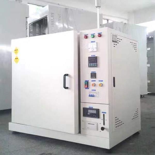 制造LED压合烤箱需要满足四个条件